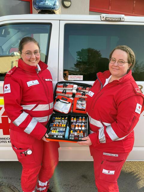 Viviane Mejta und Stephanie Hofstädter | Foto: Rotes Kreuz Waidhofen/Thaya
