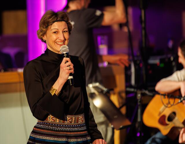 Durch den Abend führte Kristina Hörtenhuber-Wendner von Zuckerworte. | Foto: Bernhard Roidinger