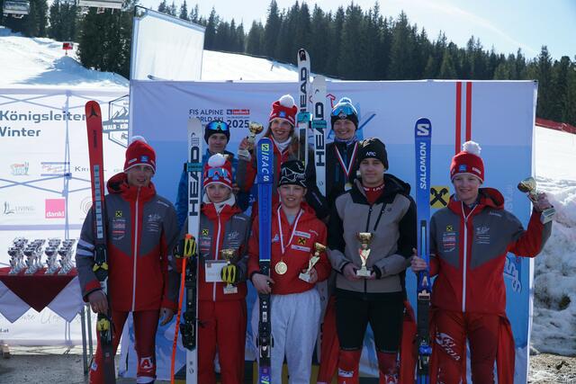 Siegerinnen und Sieger des ersten Rennen | Foto: SLSV