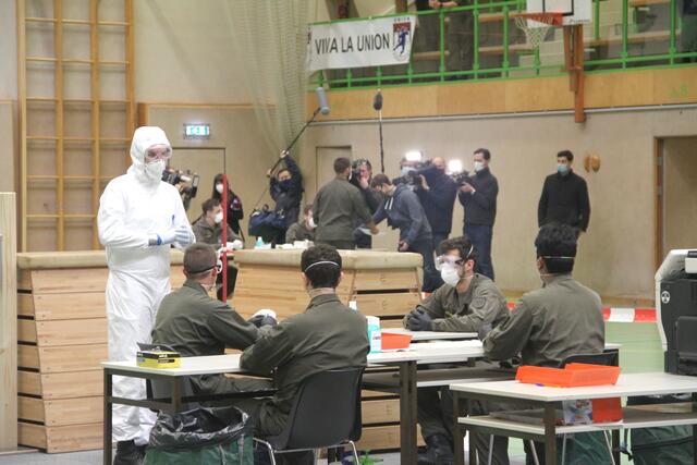 Im Dezember 2020 wurden erste Massentests durchgeführt – auch das Bundesheer war damals im Einsatz. | Foto: Friedrich Doppelmair