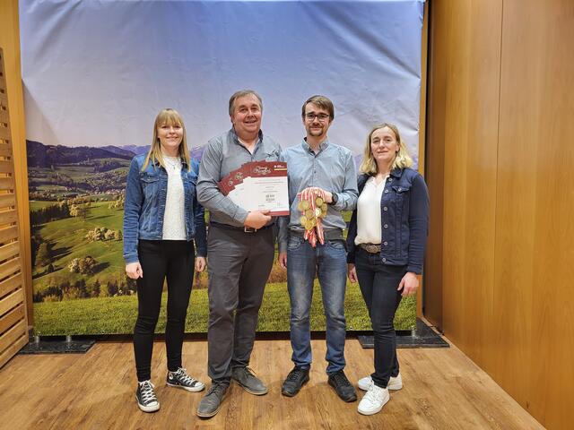 Die stolze Familie Gruber. | Foto: Gruber