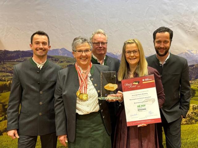 Freude über den Landessieg bei Familie Grinninger. | Foto: Grinninger