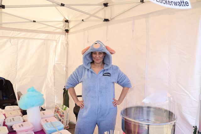 "Ratatouille" Birgit servierte bunte Zuckerwatte. | Foto: Kathrin Schauer