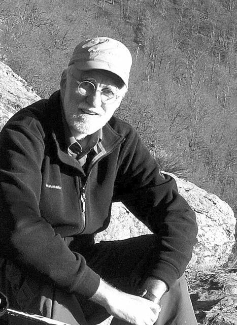 Der aus Tirol stammende Buchautor und passionierte Wanderer Franz Wille hat ein Buch über das Mostviertel herausgebracht. | Foto: Verlag Anton Pustet