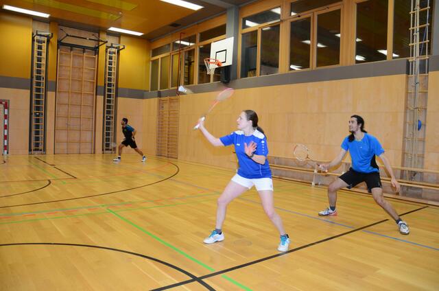 Die Mitglieder des Welser Askö-Badmintonvereins Wels Trainieren schon fleißig für die 23. Stadtmeisterschaften im Federball-Spielen. | Foto: ABV-Wels