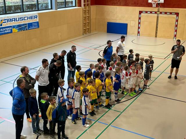 Nachwuchskicker aus der Region zeigten ihr Können. | Foto: FC Lohnsburg
