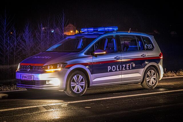 Die Polizei bittet um Zeugen, die Angaben/Informationen zum Unfallhergang in den Morgenstunden des 12. März 2025 im Schmittentunnel machen können. | Foto: pixabay
