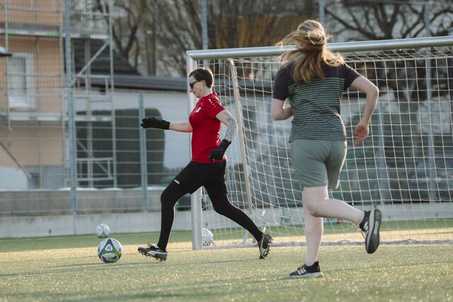 Das Torhütergen liegt in der Familie, ihr Mann war Tormann und auch ihre beiden Söhne hüten den Kasten. | Foto: One Ball for all / Jasmin Walter