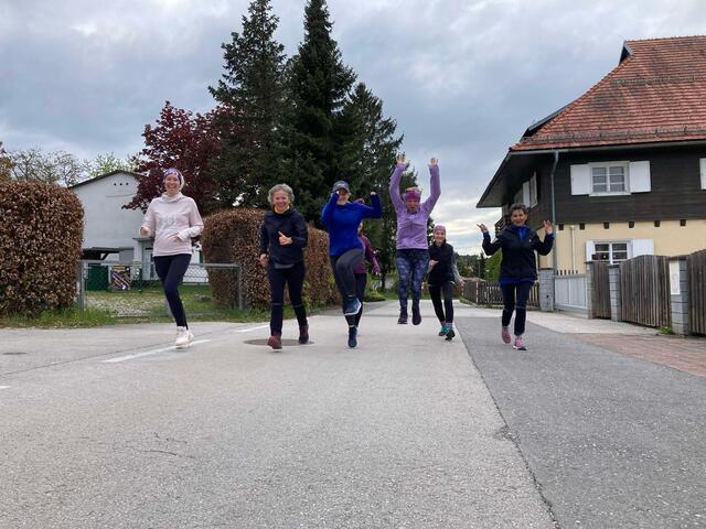 Beim Laufclub in St. Kanzian ist jede Frau herzlich willkommen, egal ob Einsteigerin oder erfahrene Läuferin. Bewegung fördert nicht nur die körperliche, sondern auch die mentale Gesundheit. | Foto: Privat