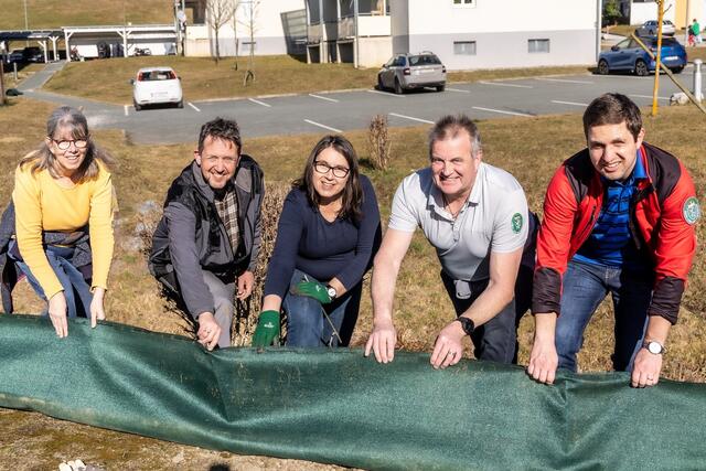 Erfolgreiche Aktion: Etwa 450 Meter Zaun wurden für den Amphibienschutz errichtet. | Foto: Marktgemeinde Gratkorn