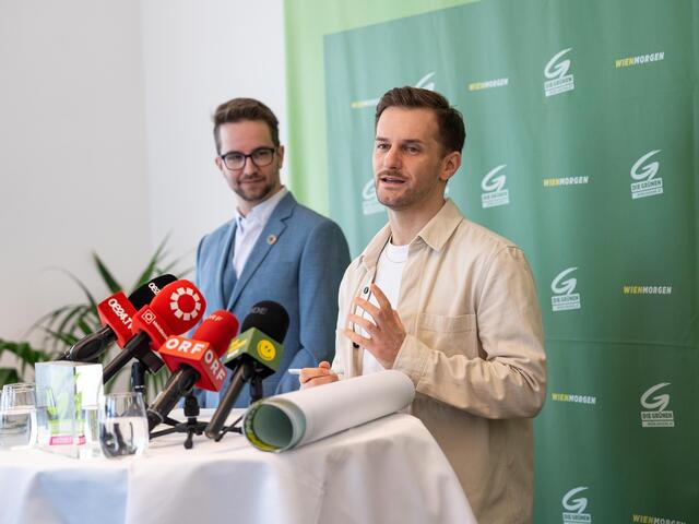 Die Stadt Wien hat zum Ziel, dass 2025 20 Prozent und bis zum Jahr 2030 nur noch 15 Prozent der Wege in der Stadt mit dem Auto zurückgelegt werden sollten. Derzeit liegt der Wert laut Peter Kraus, dem Parteivorsitzenden der Grünen Wien, jedoch noch bei 26 bis 27 Prozent. | Foto: Valentina Marinelic/MeinBezirk