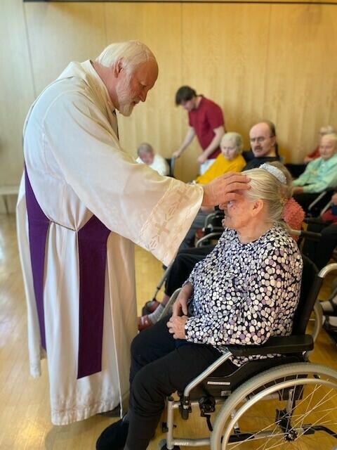Diakon Franz Hadl mit Anna Edlinger | Foto: PBZ Raabs