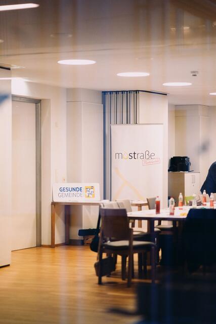 Netzwerktreffen: 35 Gemeindevertreter kamen zusammen, um an der Gestaltung der Vortragsreihe "Impulse für Kopf und Herz" mitzuwirken. | Foto: Moststraße