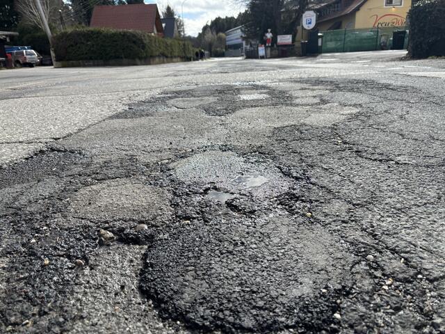 Die St.-Martiner-Straße in Villach ist eine "Rumpelpiste". | Foto: MeinBezirk.at