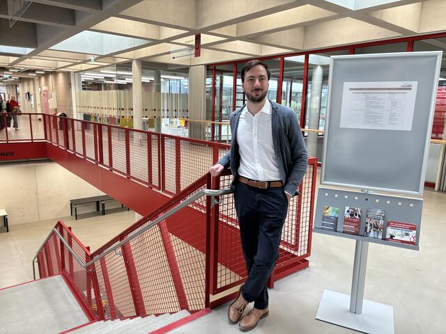 Dem Vizerektor der PH Salzburg, Matteo Carmignola, ist die enge Verknüpfung aus Theorie und Praxis ein zentrales Anliegen. | Foto: Lisa Gold