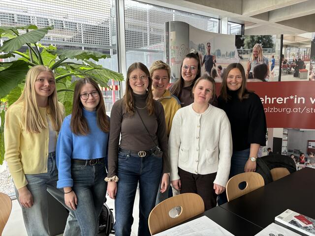 Künftige Lehrerinnen in Salzburg: Viele der Studierenden an der PH Salzburg haben bereits Erfahrungen im Ausland gesammelt.  | Foto: Lisa Gold