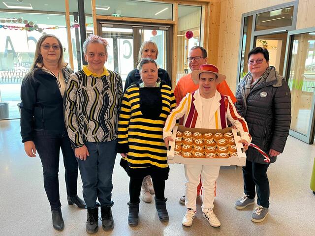 Die Bäckerei Hartner unterstützt die Aktion mit frisch gebackenen Köstlichkeiten. | Foto: Kiwanis