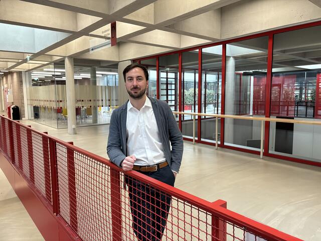 Dem Vizerektor der PH Salzburg, Matteo Carmignola, ist die enge Verknüpfung aus Theorie und Praxis ein zentrales Anliegen. | Foto: Lisa Gold