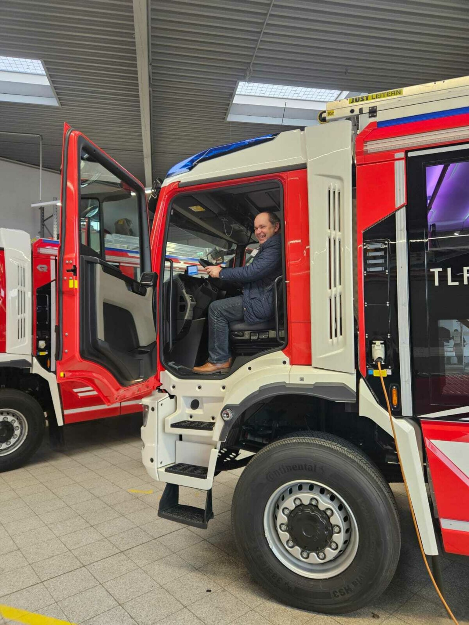 Neues TLF in Hörsching: Ein neues Fahrzeug für die FF Hörsching - Linz-Land