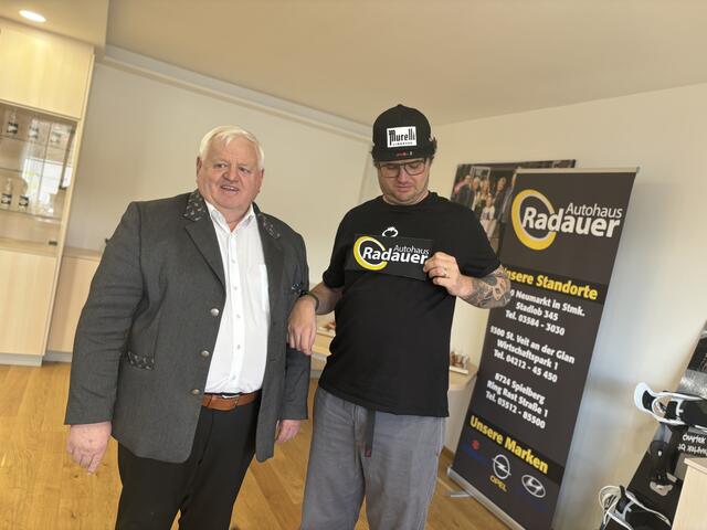 Unterstützung gibt es auch von Bernhard Radauer. | Foto: Verderber