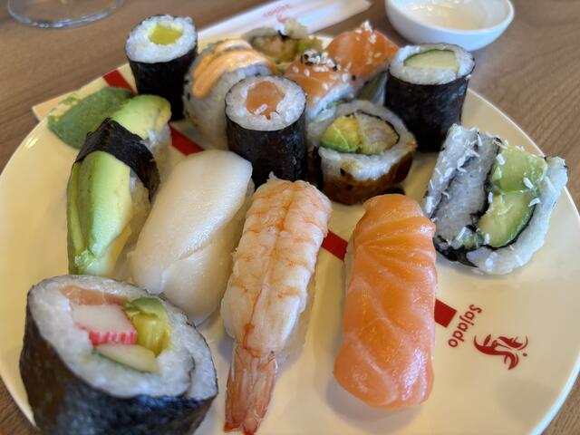 Wer Sushi liebt, kommt im "Sajada" voll auf seine Rechnung. | Foto: Waltraud Fischer