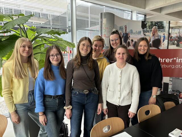 Künftige Lehrerinnen in Salzburg: Viele der Studierenden an der PH Salzburg haben bereits Erfahrungen im Ausland gesammelt.  | Foto: Lisa Gold