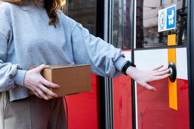 Die Paketboten können auch etwas gewinnen, wenn sie beim Testbetrieb teilnehme. | Foto: Jakob Schönfeldinger