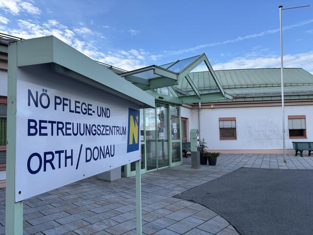Im Pflege- und Betreuungszentrum Orth in Niederösterreich erhalten rund 100 Bewohnerinnen und Bewohner Langzeitpflege ab der Pflegestufe 4. | Foto: Rahel Mold
