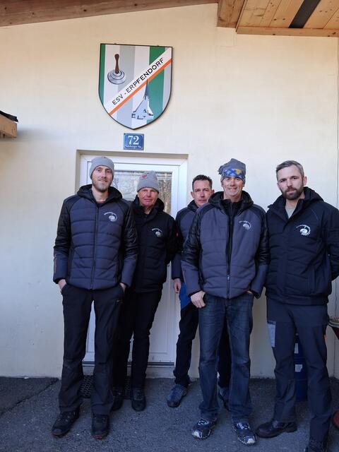 EC Rummlerhof: Martin Zöggeler, Bruno Reiter, Markus Kogler, Michael Lackner und Andi Mooser. | Foto: Lea Kogler, Brigitte Müller