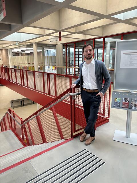 Dem Vizerektor der PH Salzburg, Matteo Carmignola, ist die enge Verknüpfung aus Theorie und Praxis ein zentrales Anliegen. | Foto: Lisa Gold