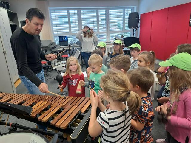 Die Schnupperwoche letztes Jahr – ein musikalisches Abenteuer! | Foto: Gerd Lachmayr / LMS St. Georgen im Attergau