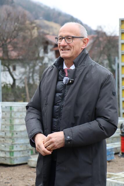 Landeshauptmann Anton Mattle war beim Spatenstich vor Ort. | Foto: Celina Leitner