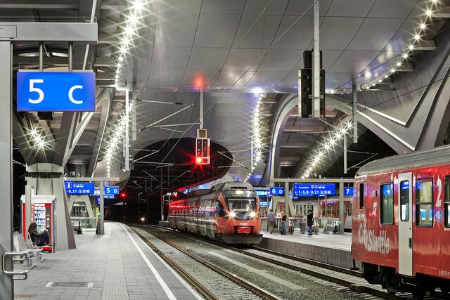 Die Koralmbahn bringt ab Dezember neuen Schwung nach Graz und stellt das städtische Öffi-Netz auf die Probe. | Foto: Philips