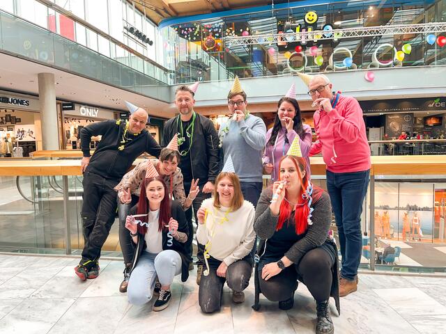 Am 21. März feiert das ATRIO Villach seine Volljährigkeit – das gesamte Team freut sich auf die Feier.  | Foto: Foto: ATRIO Villach