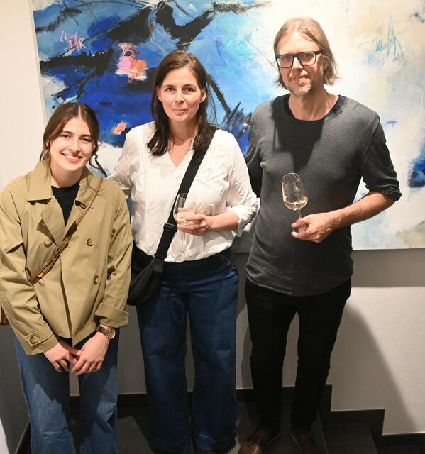 Melanie mit Tochter Ylvi und Partner Edi Matitz