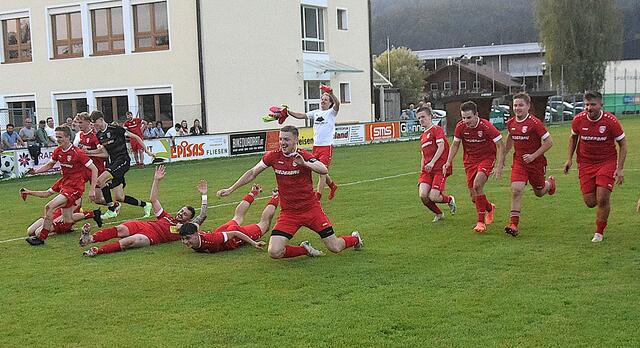 Start am Wochenende. Der Fußballsport rückt wieder in den Vordergrund. | Foto: Schwaighofer