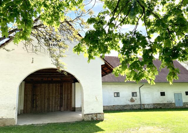 Der Pfarrstadl könnte ein echtes Begegnungszentrum für die Bewohner und Bewohnerinnen unserer Gemeinde werden.