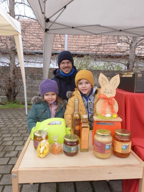 Der süße Honig der Imkerei Willzeiss war am Stoober Bauernmarkt wieder einmal ein voller Hit!