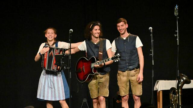 Sowohl Interpretinnen und Interpreten als auch Besucherinnen und Besucher hatten ihren Spaß | Foto: Norbert Ortner