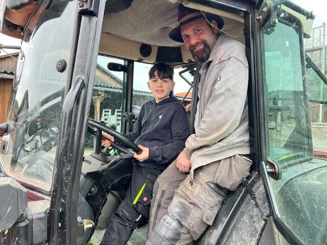 Jung und Alt waren bei der Alteisensammlung im Einsatz. | Foto: Wutte