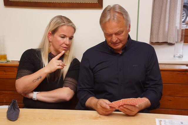 Mitdabei Hans Pum, ehemaliger Alpinskitrainer und langjähriger Sportdirektor des Österreichischen Skiverbandes.  | Foto: Helmut Eder