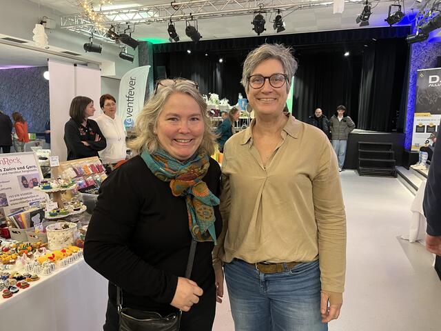 Susanne Kalkbrenner und Irene Almesberger wollen das regionale Angebot durchforsten | Foto: Franziska Führer