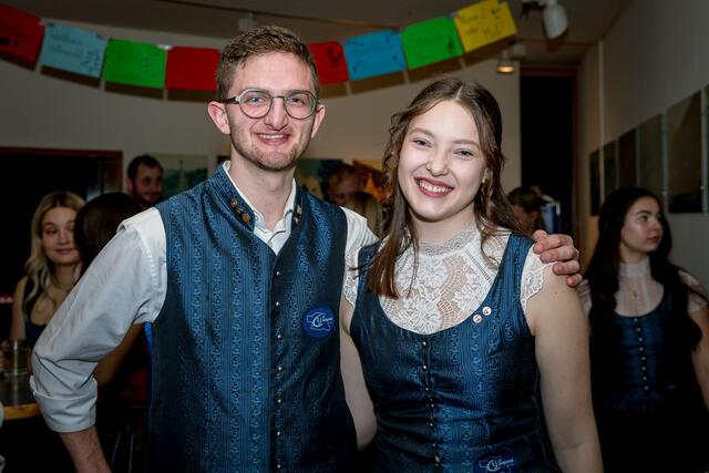 Zurecht Stolz auf einen mehr als gelungenen Bezirksball: Obmann Jakob Kohlweiß und Leiterin Sarah Struger.