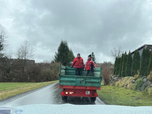 Traktoren mit Anhängern waren in Mooskirchen sehr gefragt. | Foto: Wutte