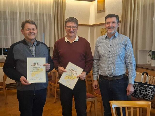 Ehrung Silbernes Verbandsabzeichen - v.l.n.r Siegfried Pircher, Klaus Seidl &amp; Thomas Lorber | Foto: Klaus Seidl