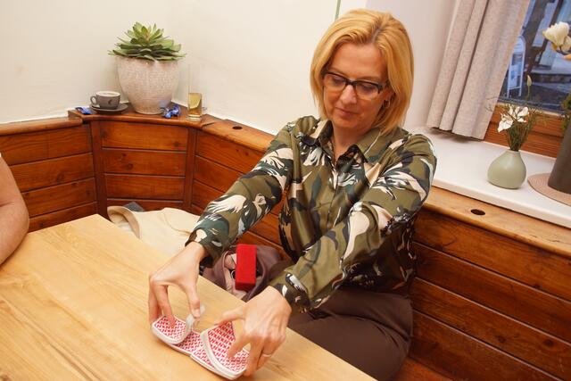 Katrin Strobl, Leiterin Kommunikation und Marketing Energie AG Oberösterreich, mischte beim Turnier kräftig mit.  | Foto: Helmut Eder