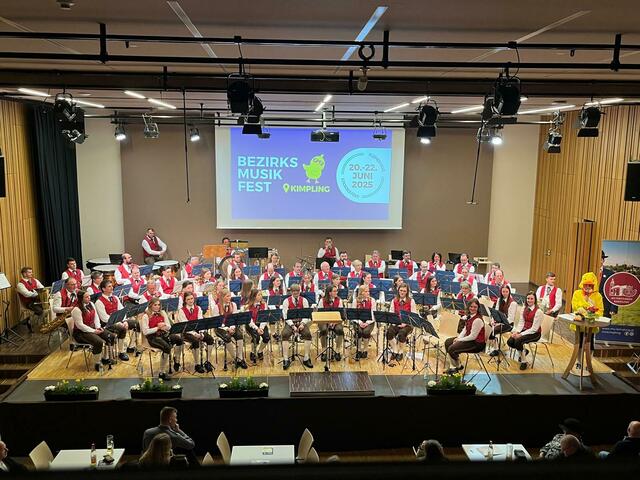 „Kimpli“ lädt alle Freunde der Blasmusik recht herzlich vom 20.-22. Juni 2025 zum Bezirksmusikfest nach Kimpling ein!