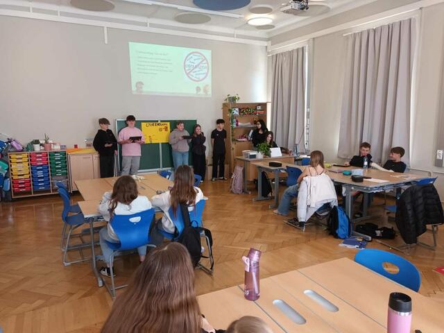 Die Themen Sicheres Internet und Cybermobbing standen in der Mittelschule Feldbach auf dem Unterrichtsplan. | Foto: SMS Feldbach