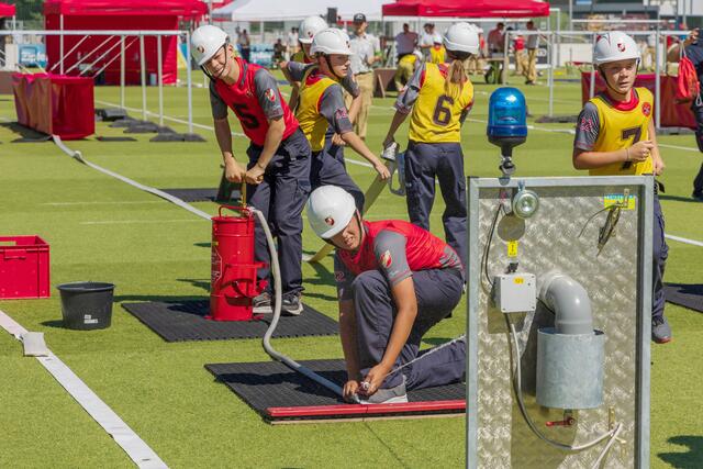 Die Kombination aus fachspezifischer Ausbildung in der Landesfeuerwehrschule und der praktischen Ausbildung in den Heimatfeuerwehren garantiert ein hohes Niveau der Florianis im Bundesland Salzburg. | Foto: LFV Salzburg / Gerhard Feichtenschlager