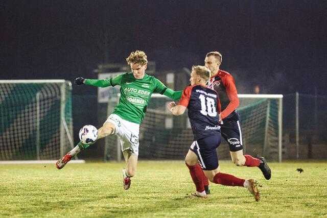 Walding und Oberneukirchen matchen in 1. Klasse Nord, in der Bezirksliga wartet das Duell zwischen Gallneukirchen und Altenberg. | Foto: Reischl